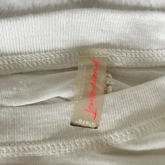 FREE PEOPLE TOP! - Picture 4 of 4